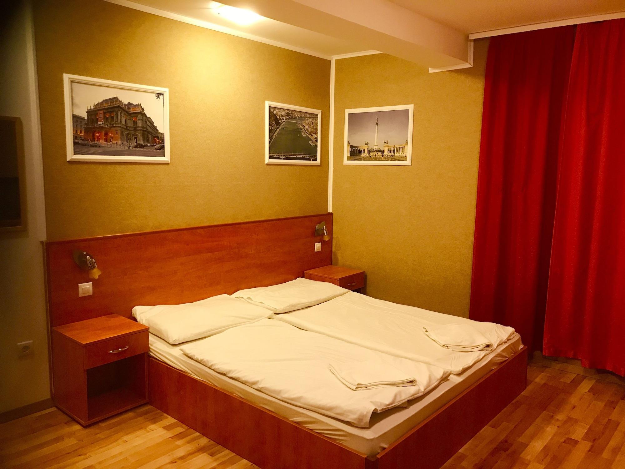 Easy Star Hotel Budapest Exteriör bild