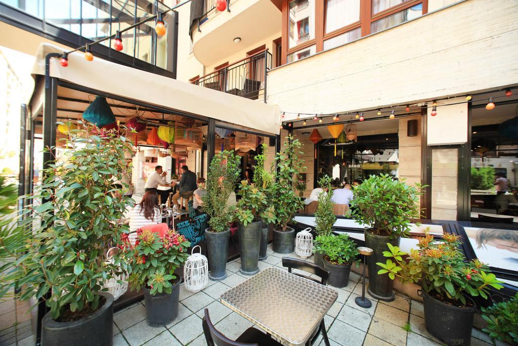 Easy Star Hotel Budapest Exteriör bild