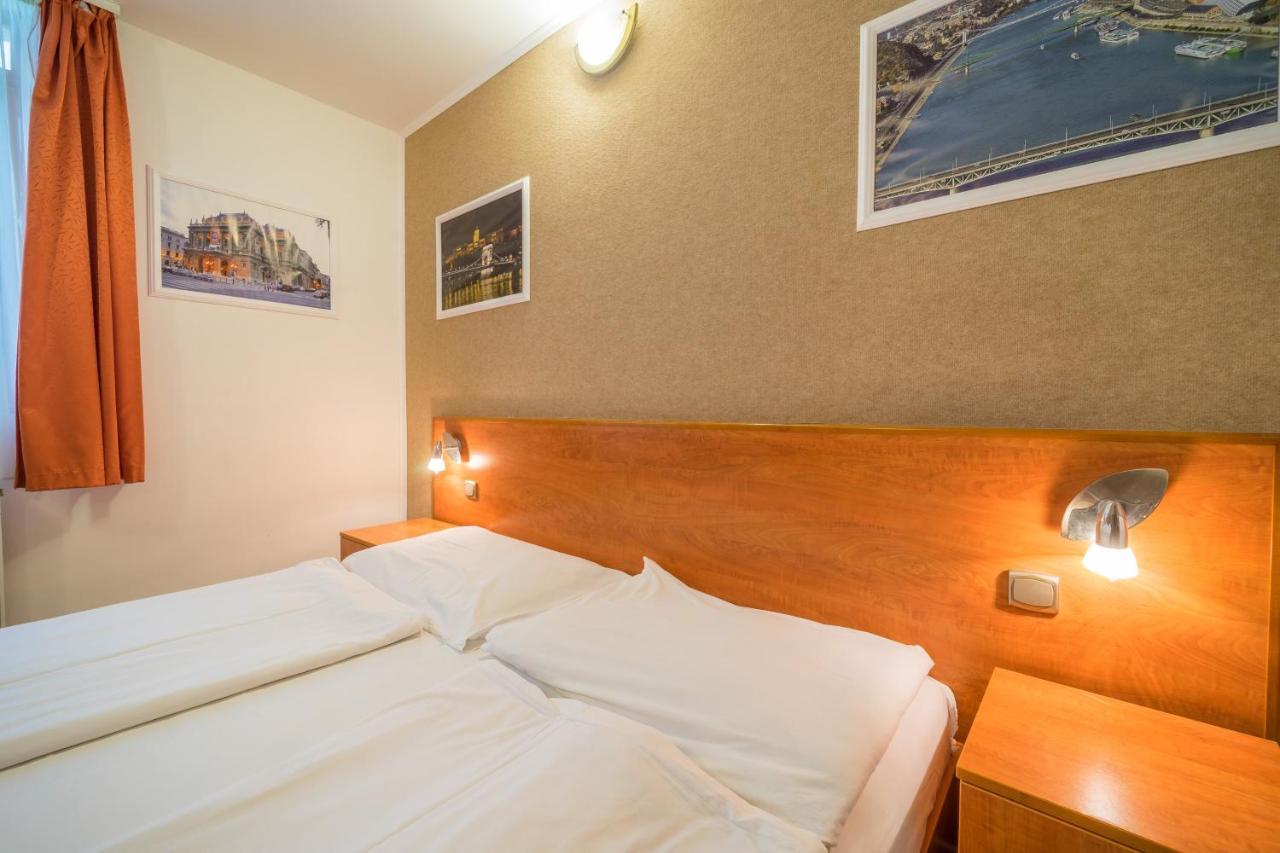 Easy Star Hotel Budapest Exteriör bild