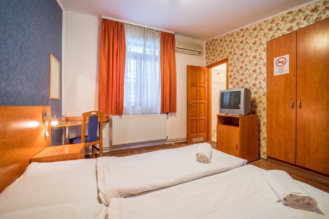 Easy Star Hotel Budapest Exteriör bild