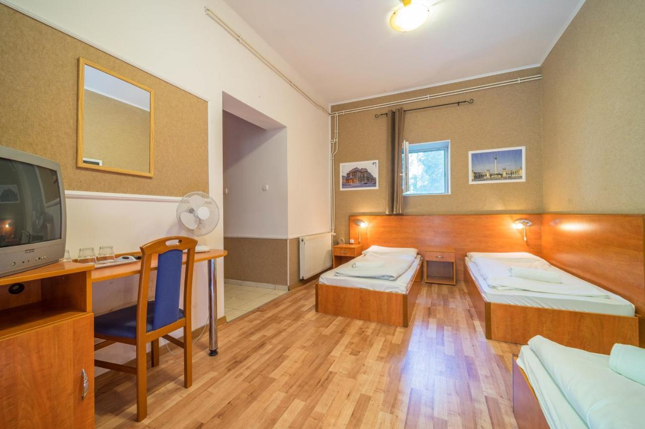 Easy Star Hotel Budapest Exteriör bild